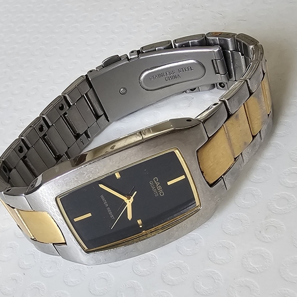 Free Shipping Casio watch MTP1165G-1C analog quarts - Picture 3 of 6